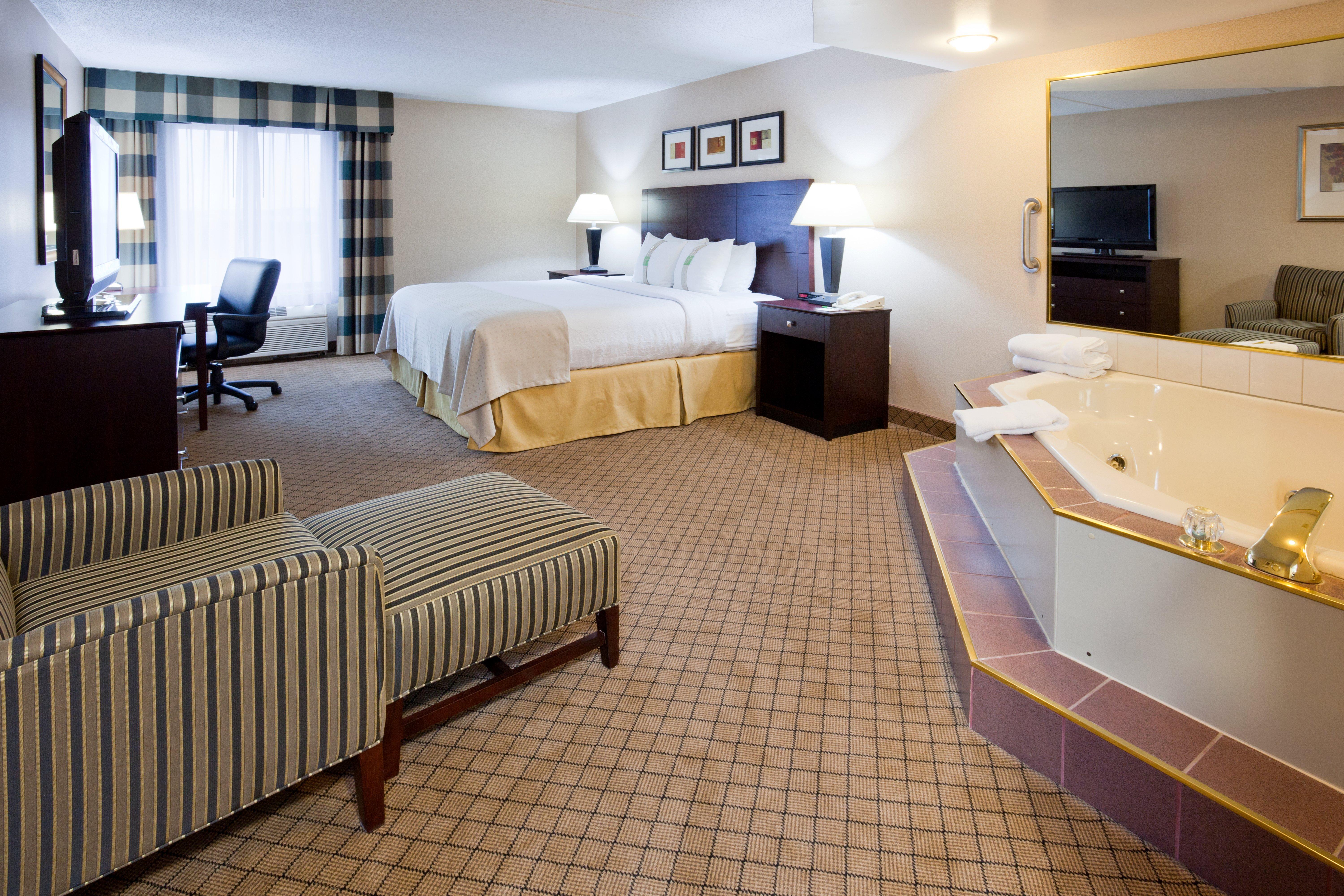 Holiday Inn & Suites Wausau-Rothschild By Ihg Εξωτερικό φωτογραφία
